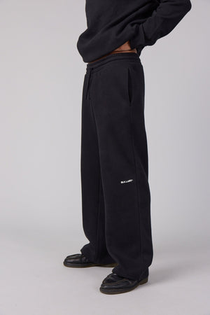 11BASECAMP STRAIGHT SWEAT PANT