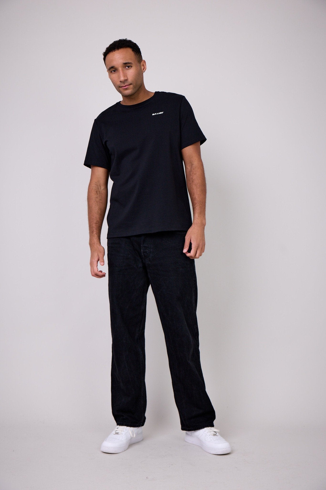 11BASECAMP T-SHIRT  hover