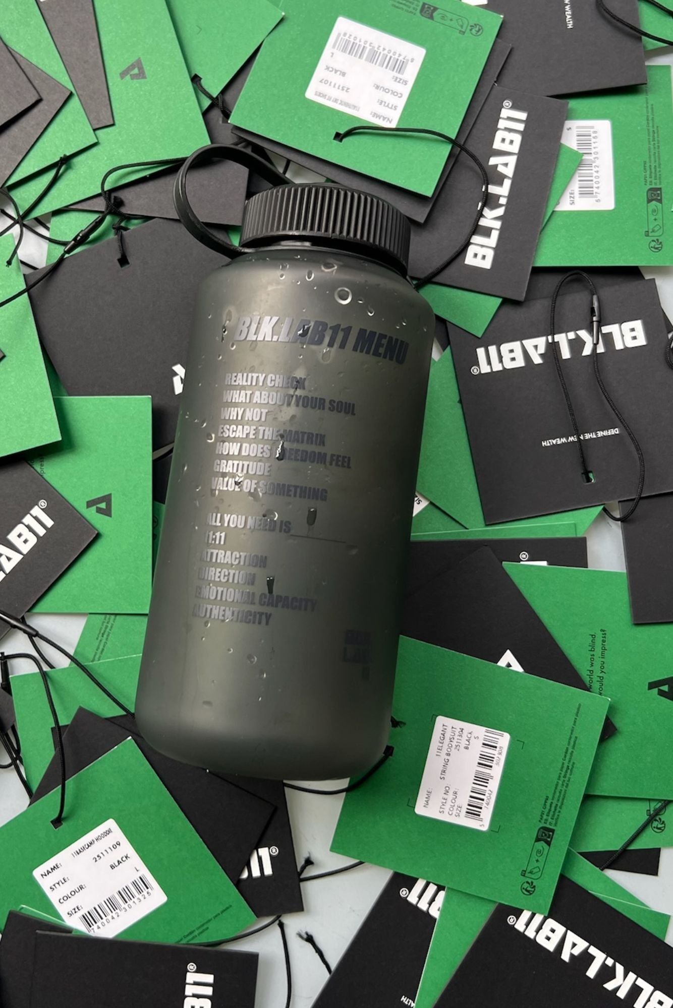 11HYDRATE WATER BOTTLE hover