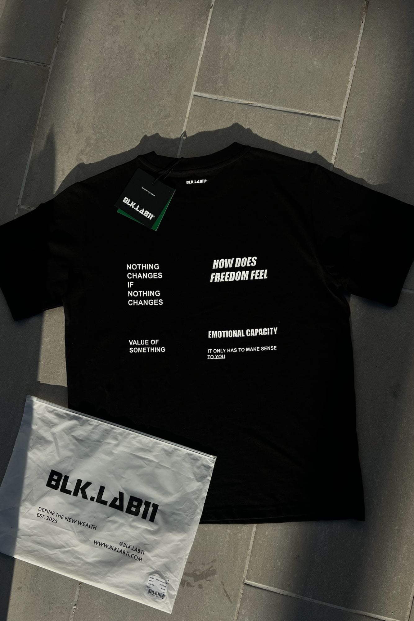 11REFLECT ICON BOX TEE #2
