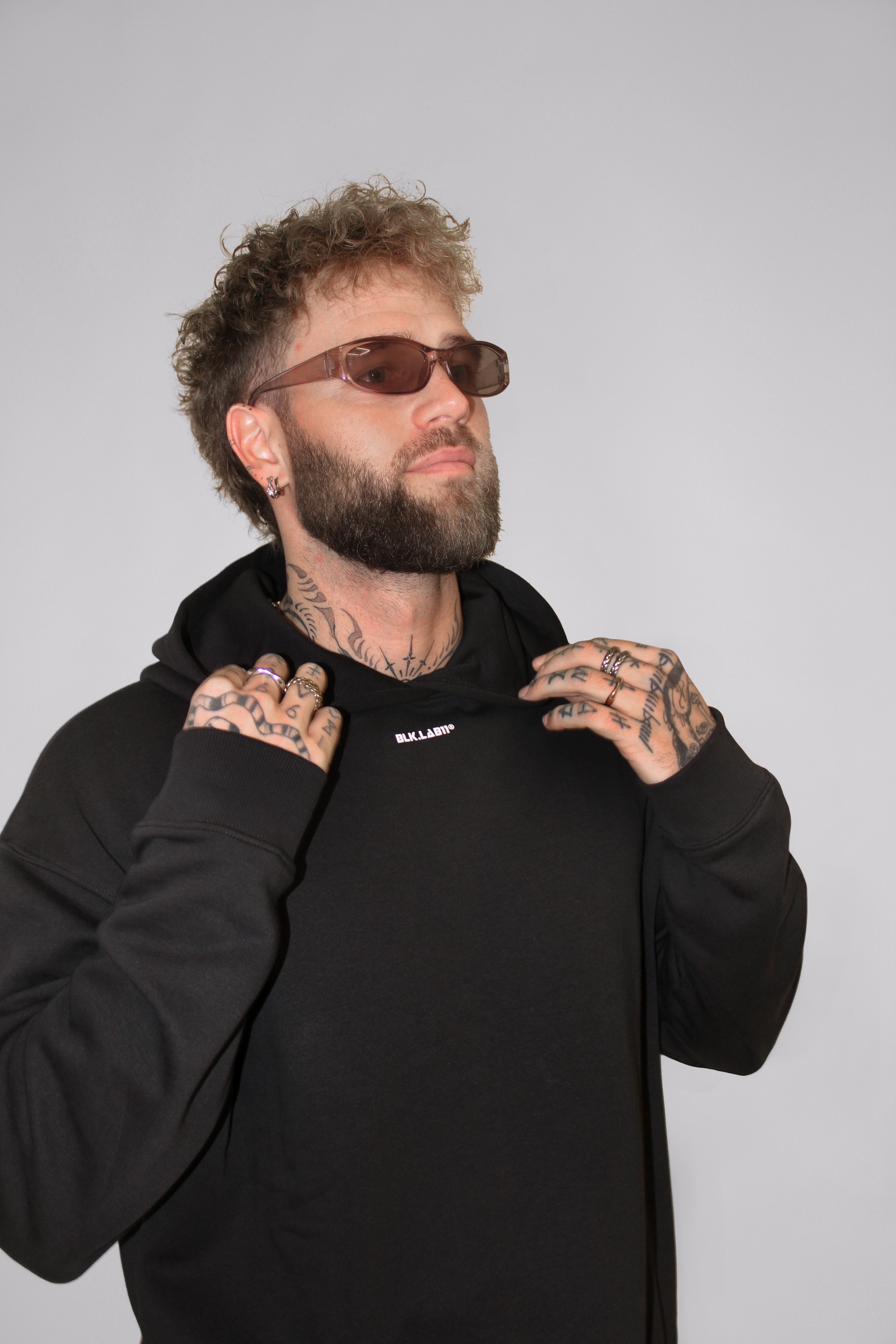 11IMPACT HOODIE hover